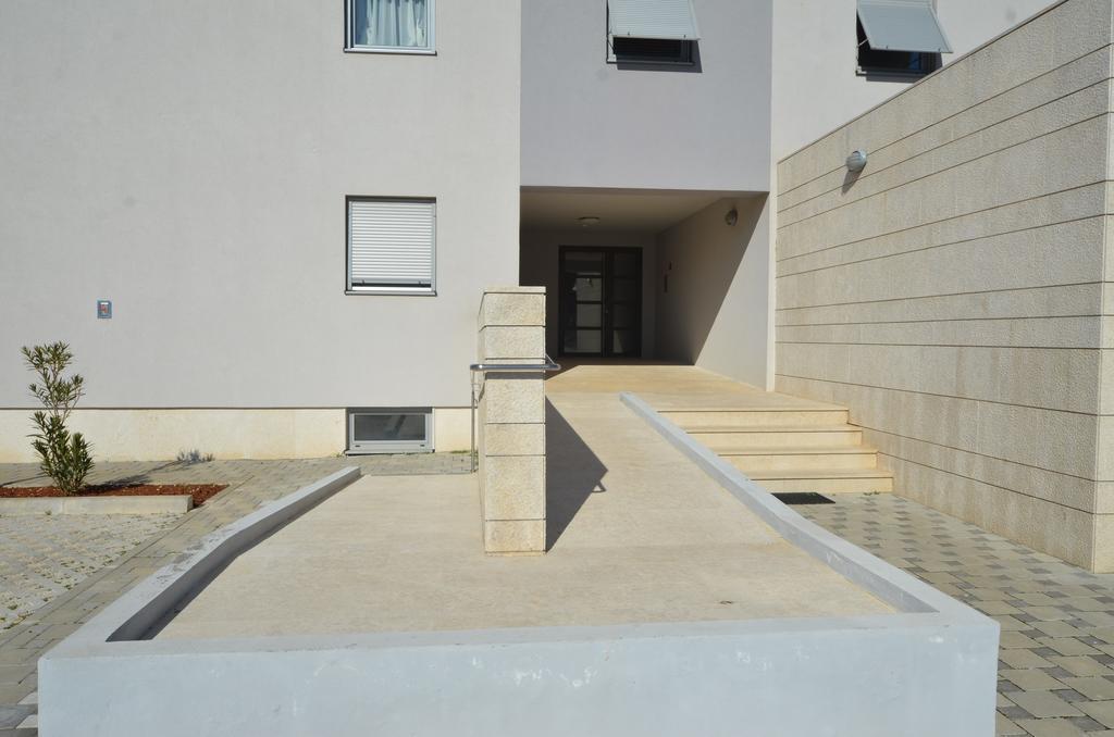Apartment Dina 52 โรวีน ภายนอก รูปภาพ